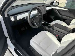 Tesla Model Y Long Range All-Wheel Drive - ფოტო 6