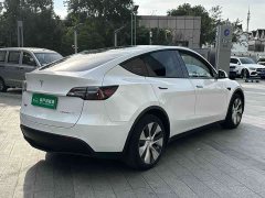 Tesla Model Y Long Range All-Wheel Drive - ფოტო 9