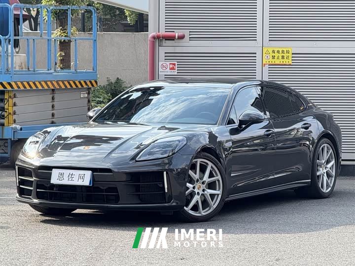 Porsche Panamera 4 Executive Extended Wheelbase 2.9T