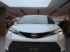 Toyota Sienna 2.5L Hybrid AWD Premium - ფოტო 2