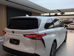 Toyota Sienna 2.5L Hybrid AWD Premium - ფოტო 4