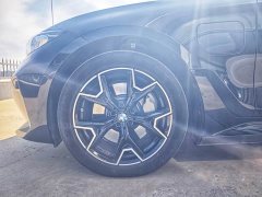 BMW i3 eDrive 40 L Midnight Edition Package - ფოტო 9
