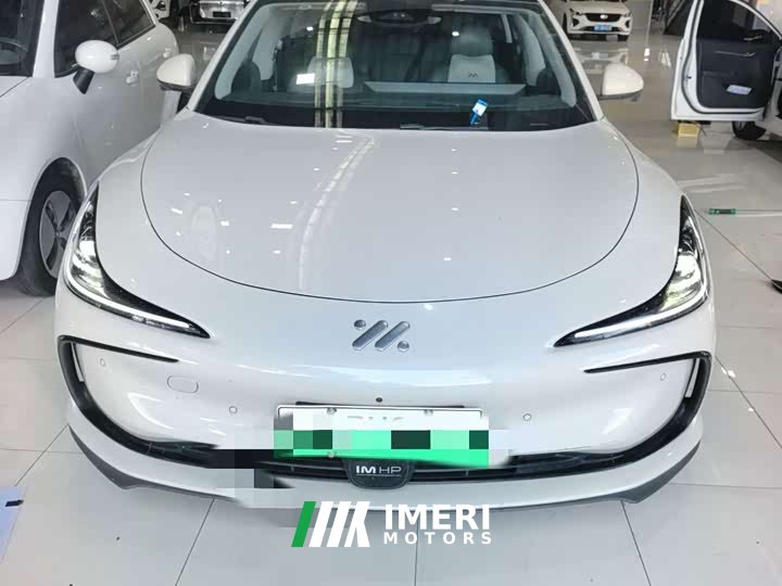 IM Motors Zhiji L6 Max Standard Edition - ავტომობილი ჩინეთიდან
