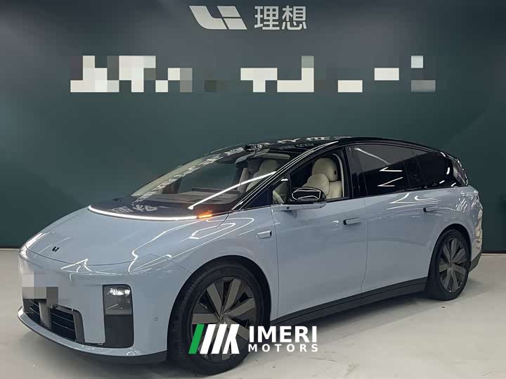 Li Auto i8 Standard Edition - ავტომობილი ჩინეთიდან