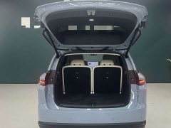 Li Auto i8 Standard Edition - ფოტო 5