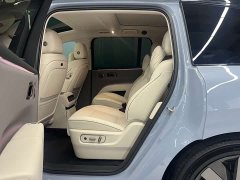 Li Auto i8 Standard Edition - ფოტო 9