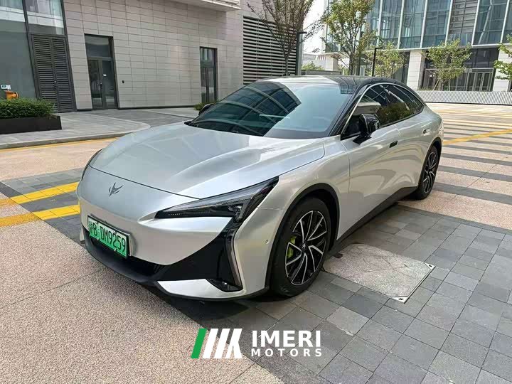 Arcfox Alpha S5 2024 560MAX 185kW - ავტომობილი ჩინეთიდან
