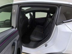 Tesla Model Y Rear-Wheel Drive - ფოტო 12