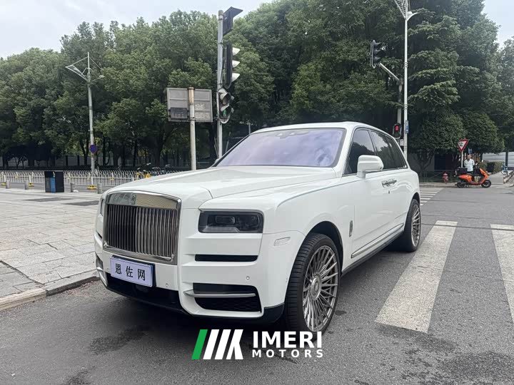 Rolls-Royce Cullinan 2018 Four-Seater