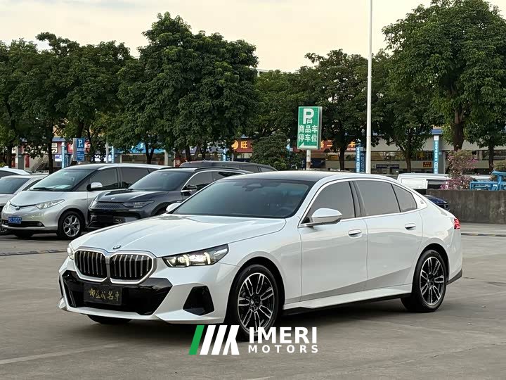 BMW 5 Series 530Li Premier M Sport Package - ავტომობილი ჩინეთიდან