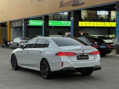BMW 5 Series 530Li Premier M Sport Package - ფოტო 20