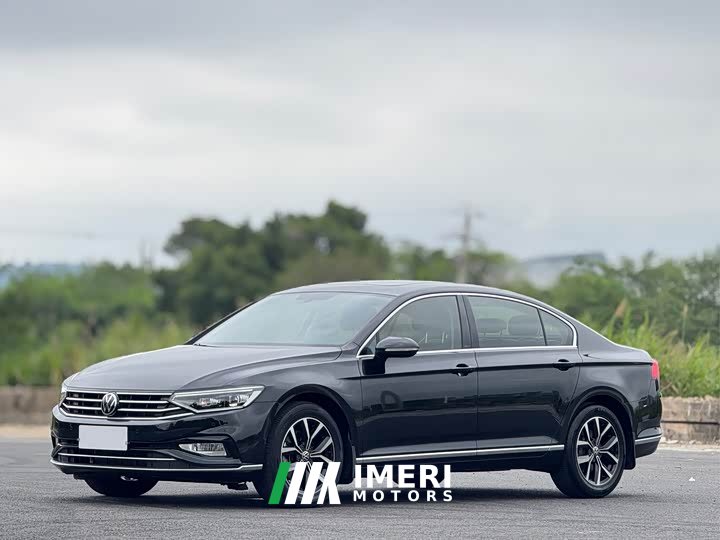 Volkswagen Magotan 330TSI DSG Advance
