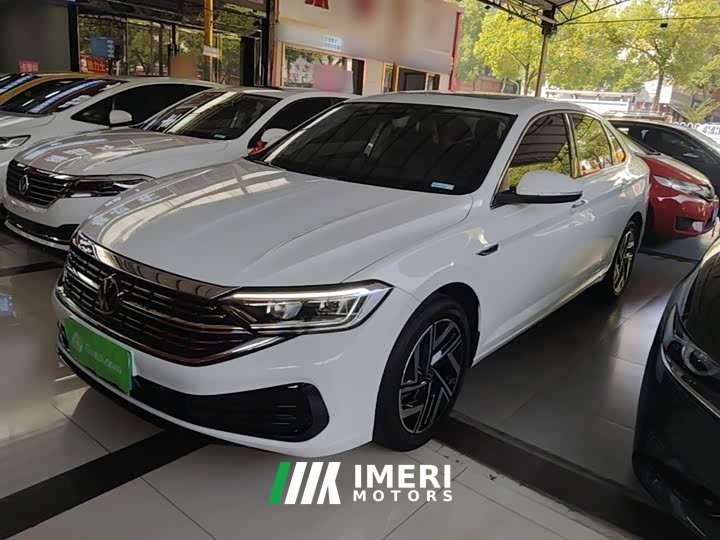 Volkswagen Sagitar 300TSI DSG Excellence Edition - ავტომობილი ჩინეთიდან
