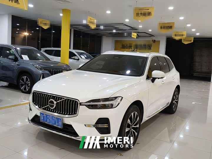 Volvo XC60 B5 AWD Smart Remote Luxury Edition