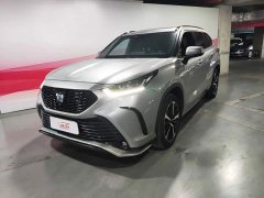 Toyota Crown Venza 2021 2.5L HEV AWD Premium - ფოტო 1