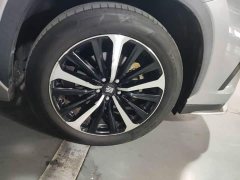 Toyota Crown Venza 2021 2.5L HEV AWD Premium - ფოტო 13