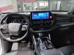 Toyota Crown Venza 2021 2.5L HEV AWD Premium - ფოტო 9