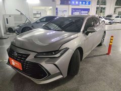 Toyota Avalon Hybrid 2.5L Luxury - ფოტო 1