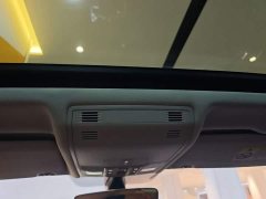 Volkswagen Taos 330TSI FWD Luxury Smart Connect Edition - ფოტო 17