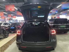 Tesla Model Y Rear-Wheel Drive - ფოტო 18