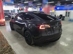 Tesla Model Y Rear-Wheel Drive - ფოტო 4