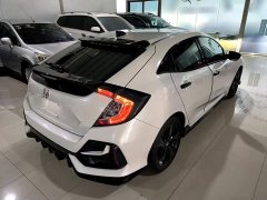 Honda Civic 2021 Hatchback 220 Turbo CVT Trendy Control - ფოტო 6