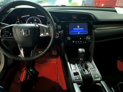 Honda Civic 2021 Hatchback 220 Turbo CVT Trendy Control - ფოტო 9