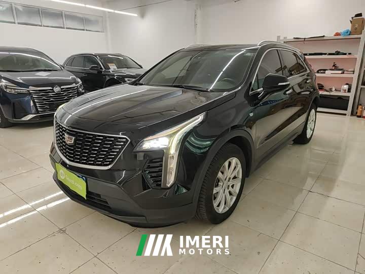 Cadillac XT4 28T FWD Technology