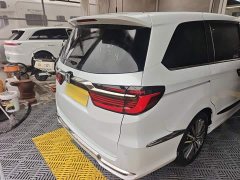 Honda Odyssey 2.0L e:HEV Luxury - ფოტო 11