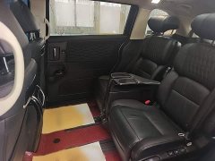 Honda Odyssey 2.0L e:HEV Luxury - ფოტო 13