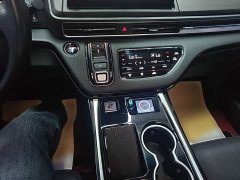Honda Odyssey 2.0L e:HEV Luxury - ფოტო 8