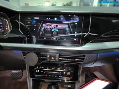 Volkswagen Passat 330TSI Elite - ფოტო 12