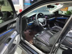 Volkswagen Passat 330TSI Elite - ფოტო 15