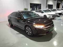 Volkswagen Passat 330TSI Elite - ფოტო 3