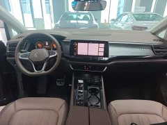 Volkswagen 380TSI Edition - ფოტო 13