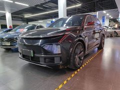 Li Auto L8 Ultra Smart Refresh Edition - ფოტო 1