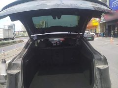 Tesla Model Y Rear-Wheel Drive - ფოტო 14