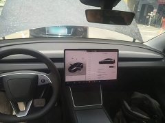 Tesla Model Y Rear-Wheel Drive - ფოტო 5