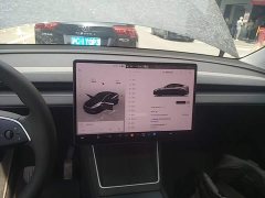 Tesla Model Y Rear-Wheel Drive - ფოტო 8