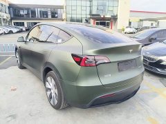 Tesla Model Y Rear-Wheel Drive - ფოტო 4