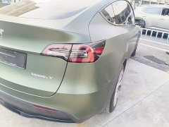 Tesla Model Y Rear-Wheel Drive - ფოტო 7