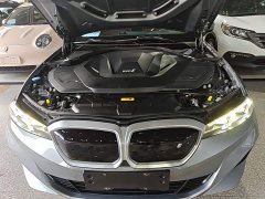 BMW i3 eDrive 35 L - ფოტო 19