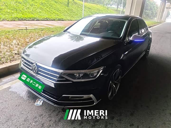 Volkswagen Magotan 330TSI DSG Advance