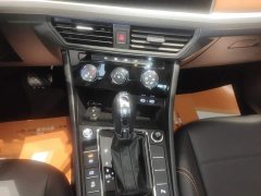 Volkswagen Bora 200TSI DSG Comfort Pro - ფოტო 13