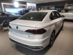 Volkswagen Bora 200TSI DSG Comfort Pro - ფოტო 6