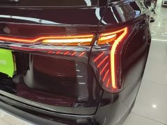 FAW Red Flag HS7 PHEV 2024 2.0T PHEV AWD Flagship Comfort 6-Seater - ფოტო 7