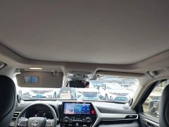 Toyota Highlander Hybrid 2.5L AWD Premium 7-Seater - ფოტო 18