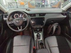 Skoda Octavia 1.5L Automatic Comfort Edition - ფოტო 9