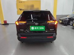 Toyota RAV4 2.0L CVT FWD Urban Edition - ფოტო 5