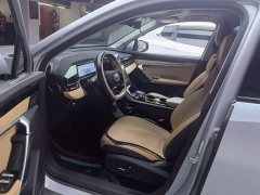 Geely Boyue L 1.5TD DCT Luxury - ფოტო 15